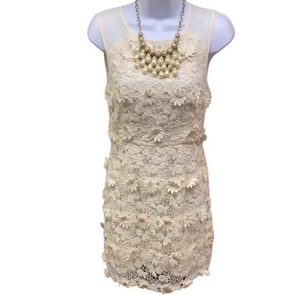 Thistle Pearl Cream Crocheted 3D Flowers Dress - Picture 2 of 6